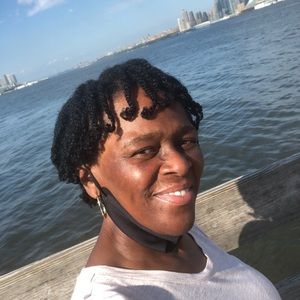 Meet your Posher, Deidria